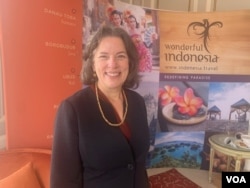 Kathleen Adams, pakar budaya Toraja (VOA/Made Yoni).
